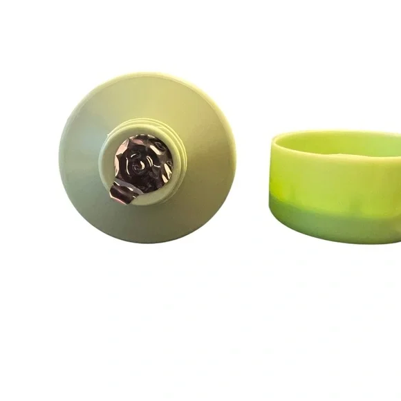 Avocado Ceramide Moisture Barrier Cleanser – Glow Recipe - Picture 4 of 4